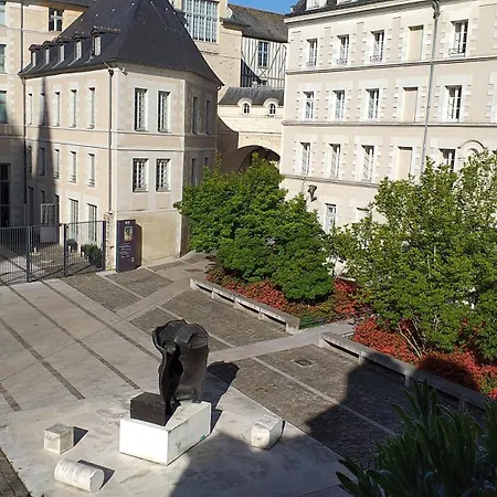 1 Hyper Centre Avec Jardins * Angers
