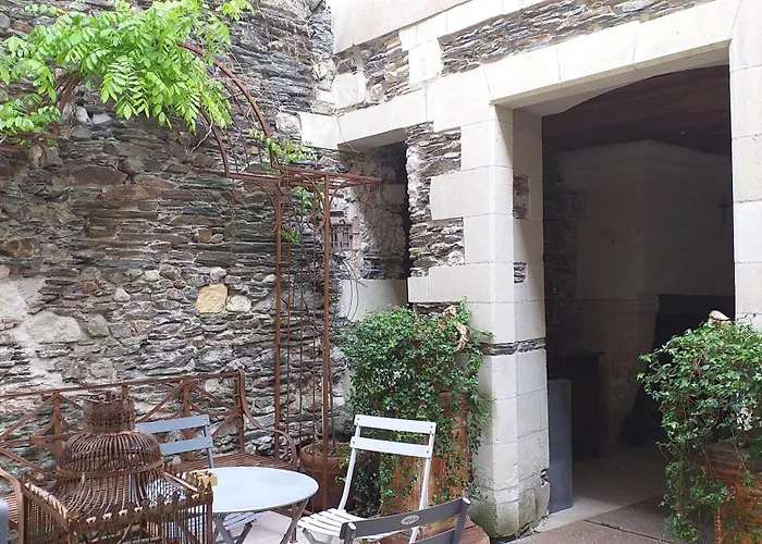 1 Hyper Centre Avec Jardins Lägenhet